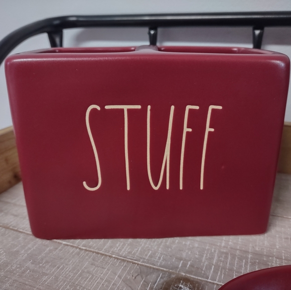 Rae Dunn Bathroom Set - Picture 4 of 4